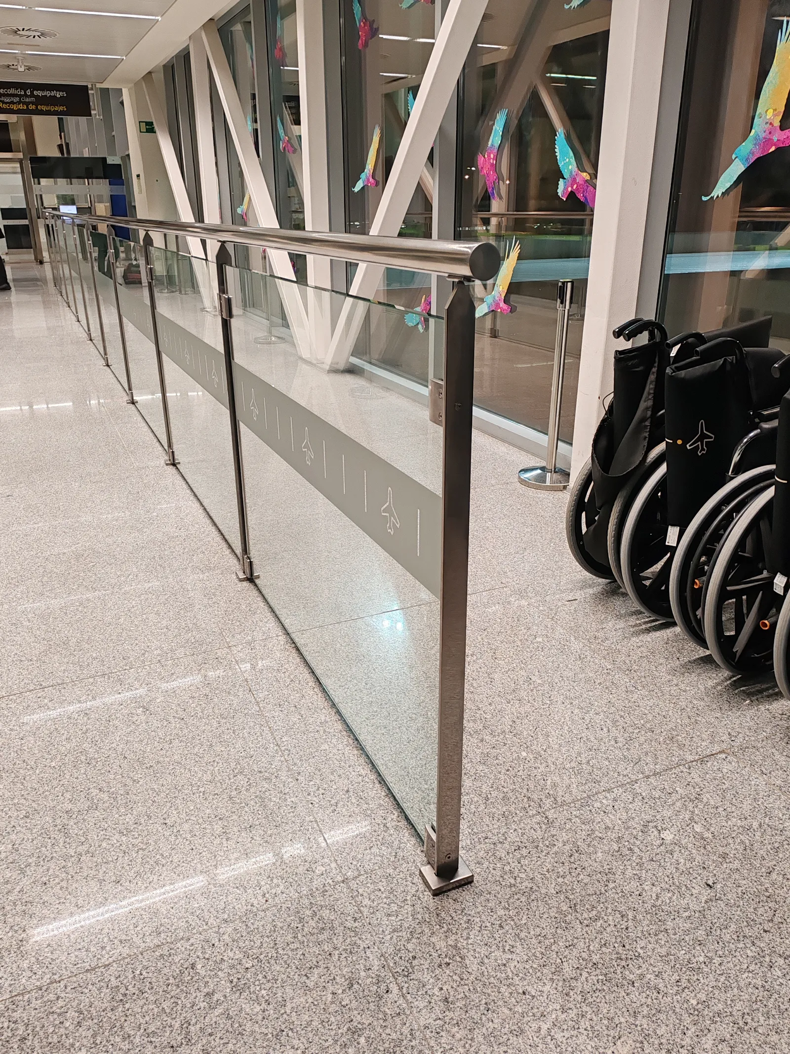 Barandilla de Acero Inoxidable y Vidrio Templado en el Aeropuerto de Maó - imagen 6