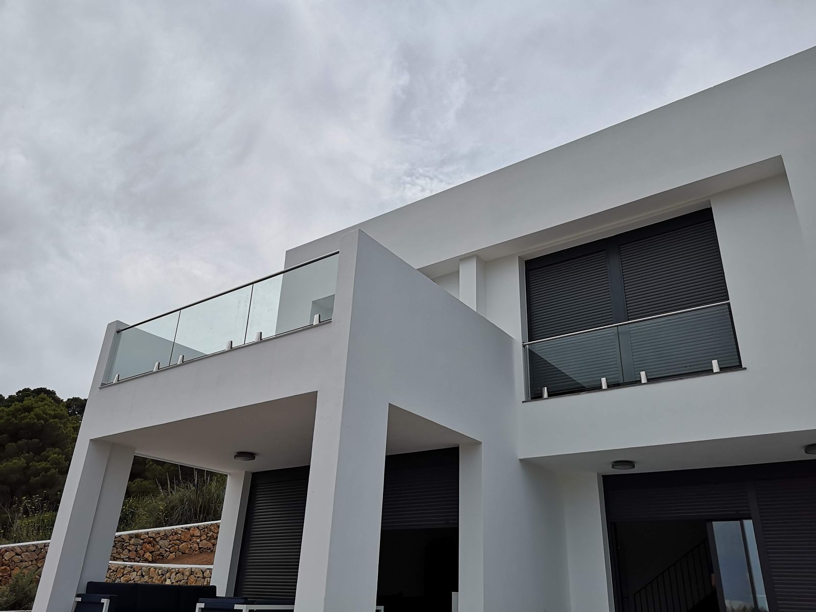 Barandillas y Escalera Metálica de Diseño en Son Parc - imagen 8