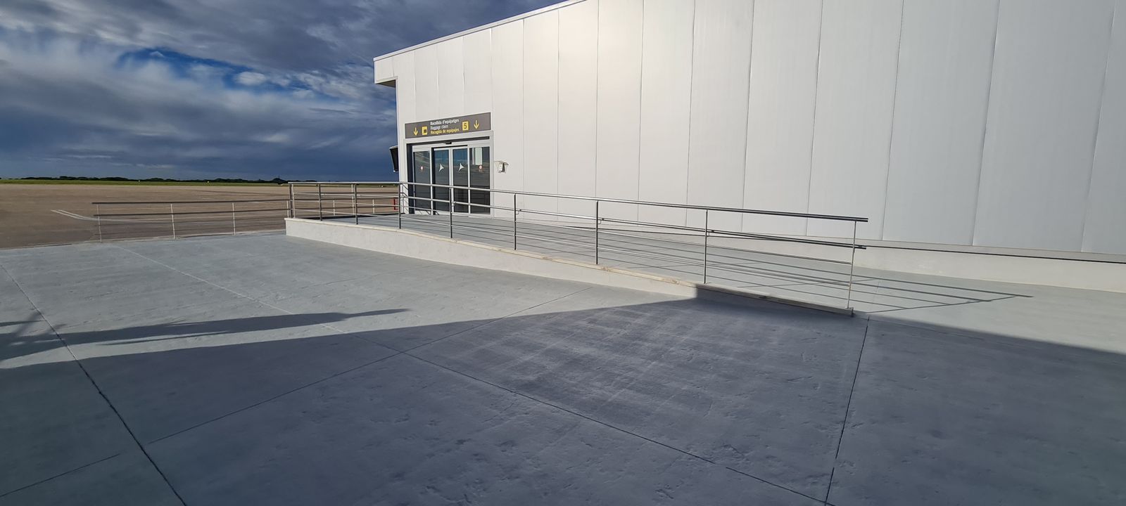 Barandilla de Seguridad en Rampa de Carga en Maó - imagen 4