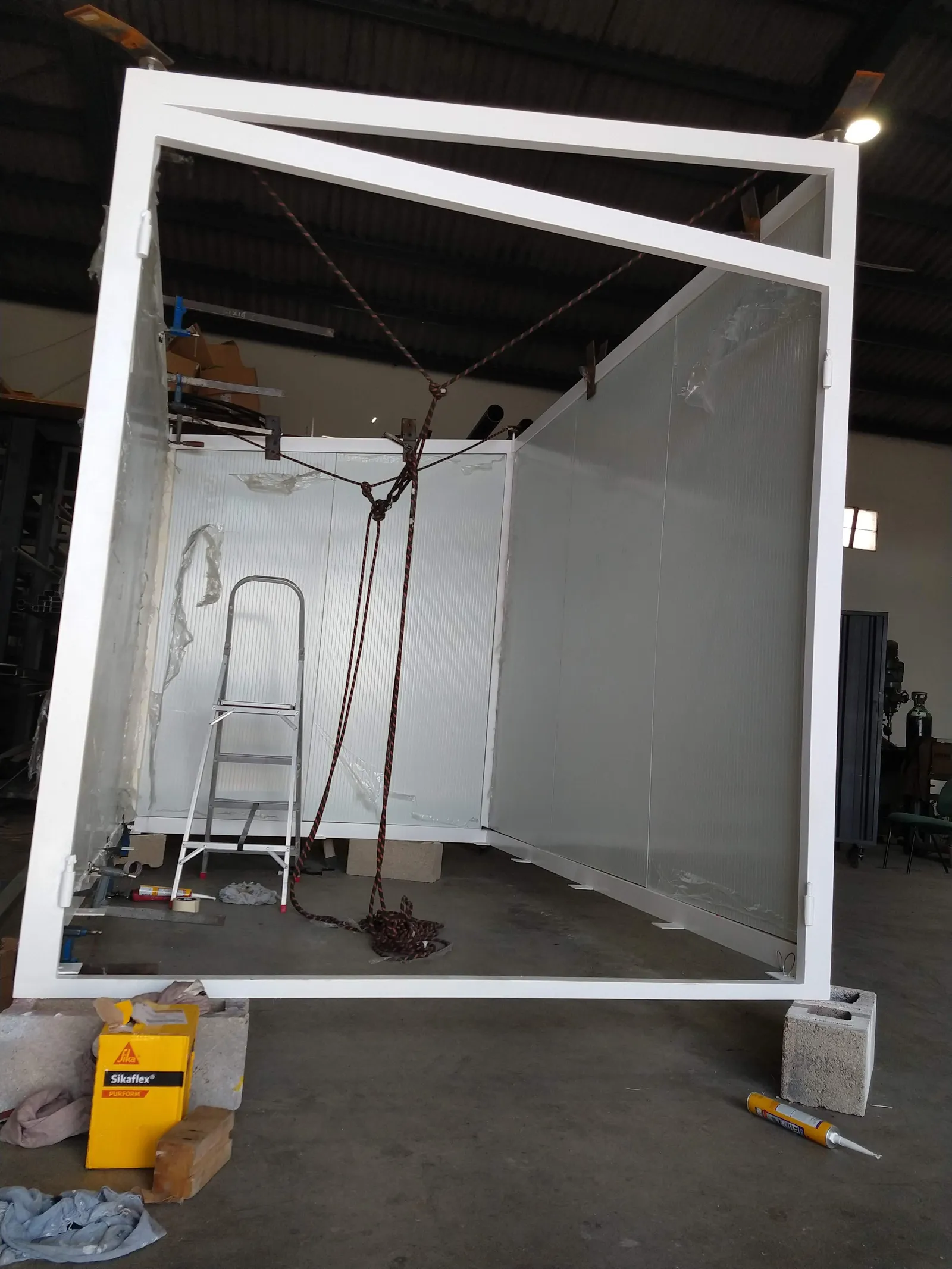 Caseta Técnica Modular de Panel Sándwich en el Aeropuerto de Maó - imagen 12