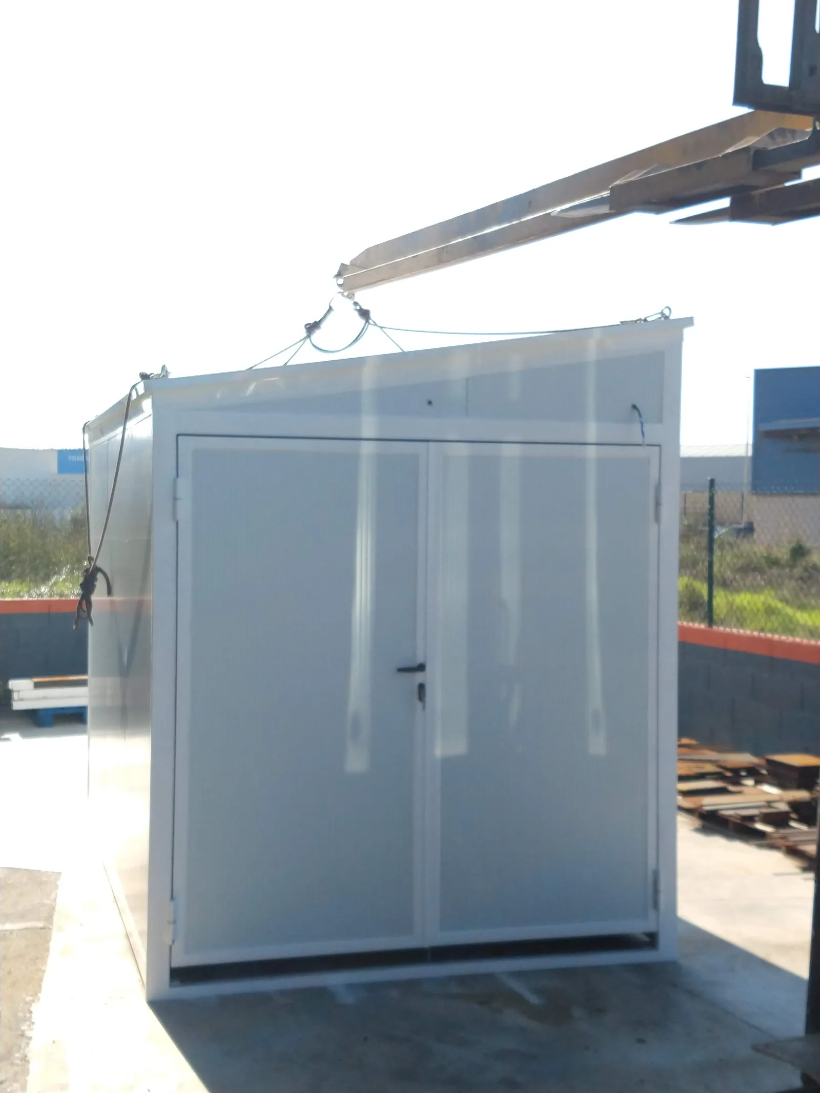 Caseta Técnica Modular de Panel Sándwich en el Aeropuerto de Maó - imagen 15
