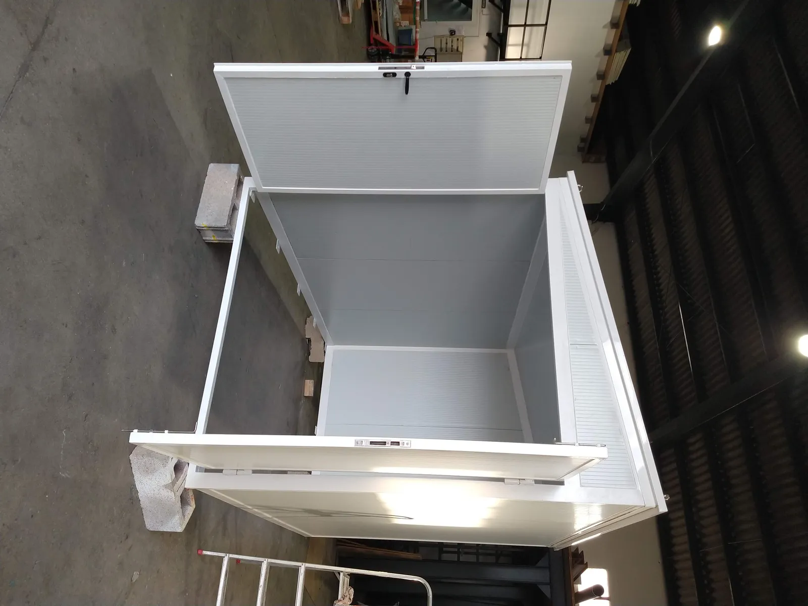 Caseta Técnica Modular de Panel Sándwich en el Aeropuerto de Maó - imagen 17