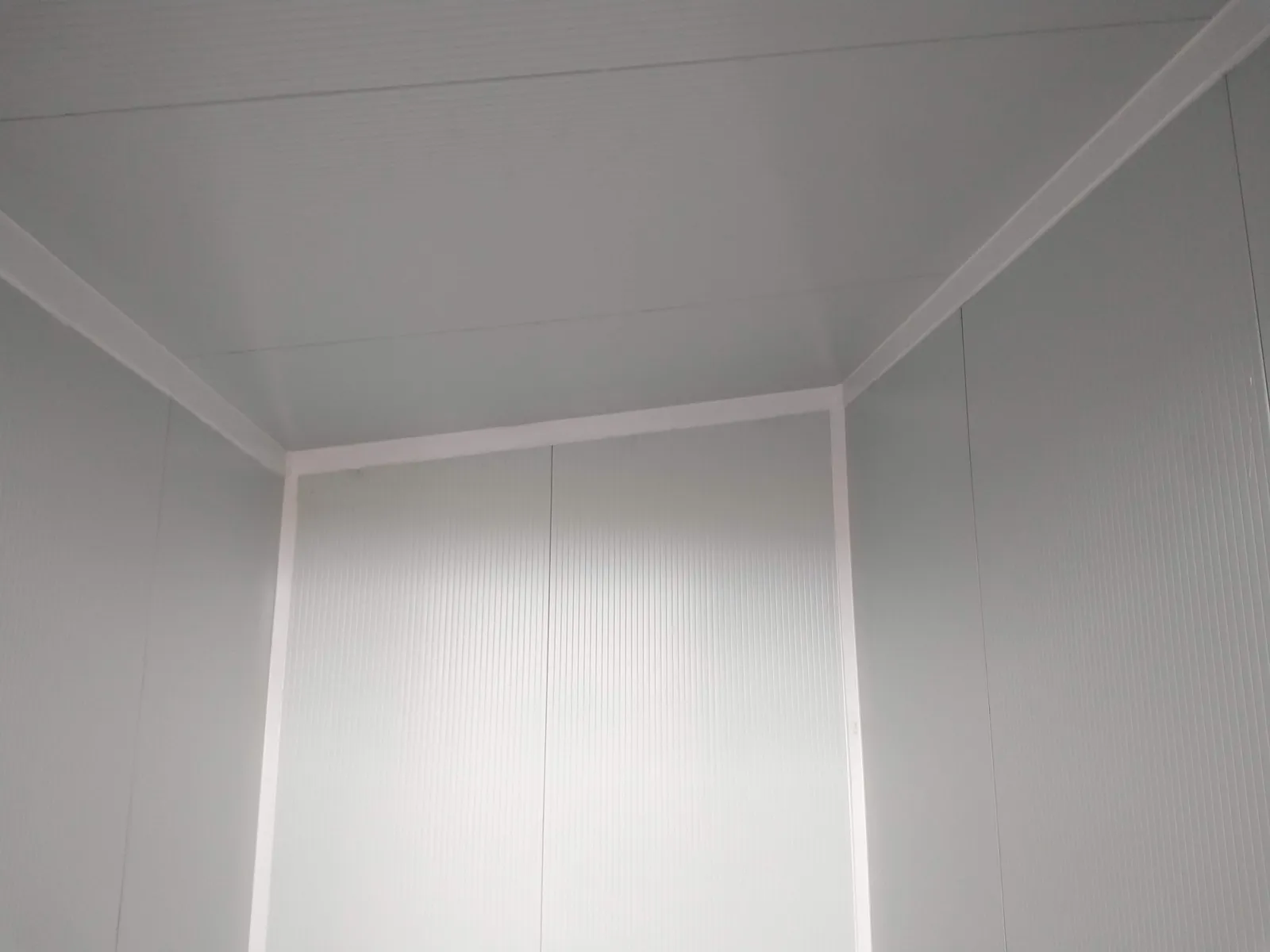 Caseta Técnica Modular de Panel Sándwich en el Aeropuerto de Maó - imagen 19
