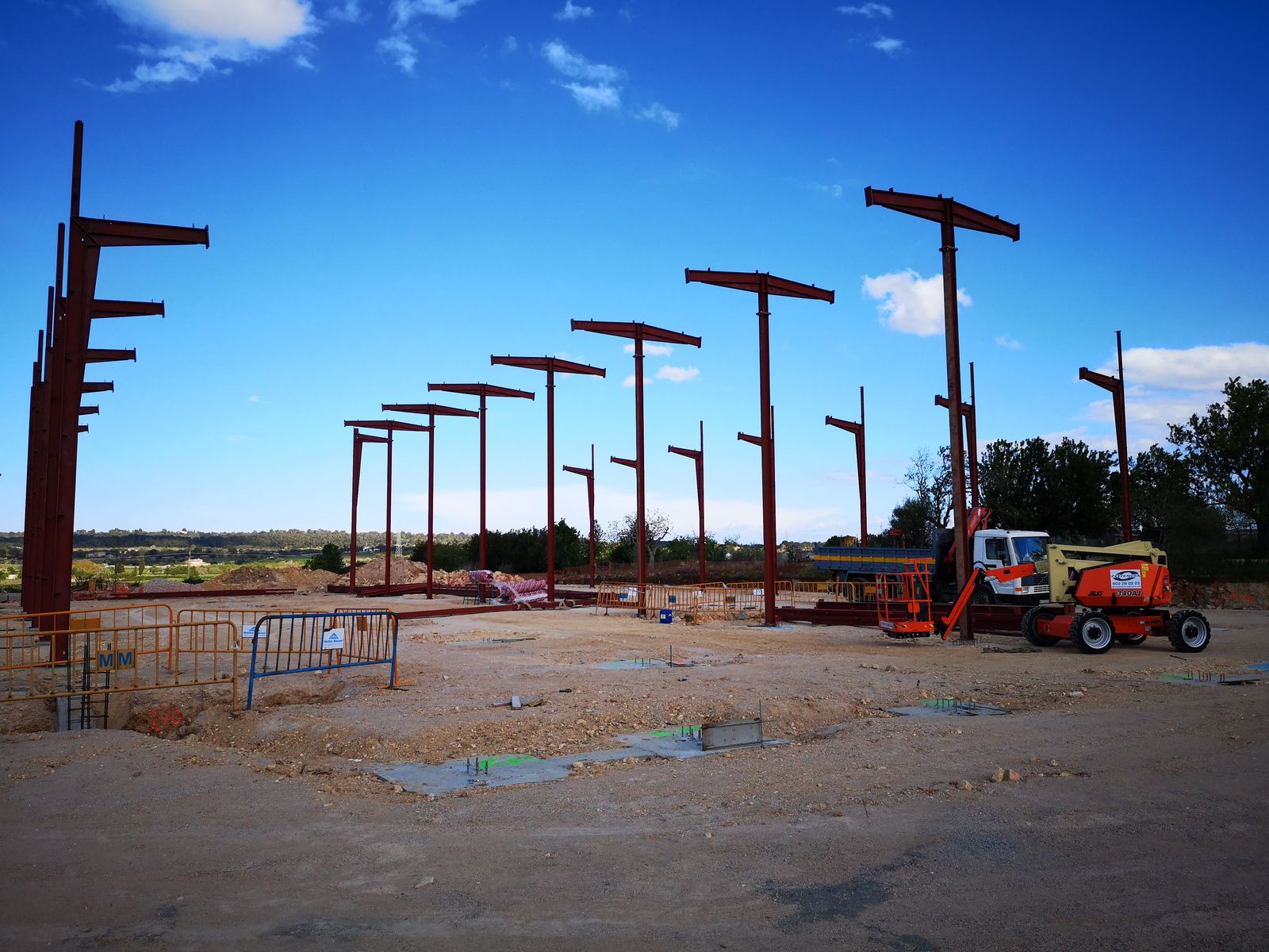 Construcción de Nave Industrial y Estructura Metálica en Petra - imagen 16