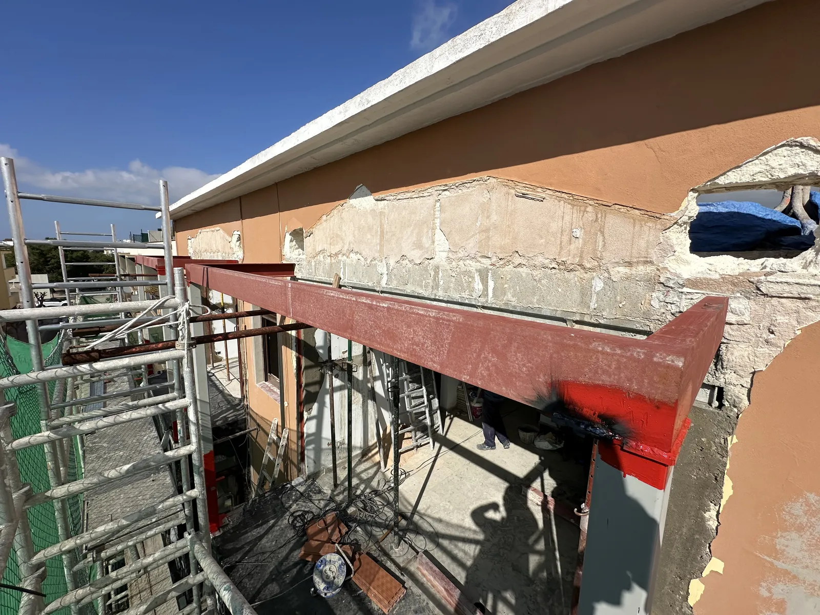 Estructura metálica para cerrado de boinders o balcones en ciutadella de Menorca. - imagen 3