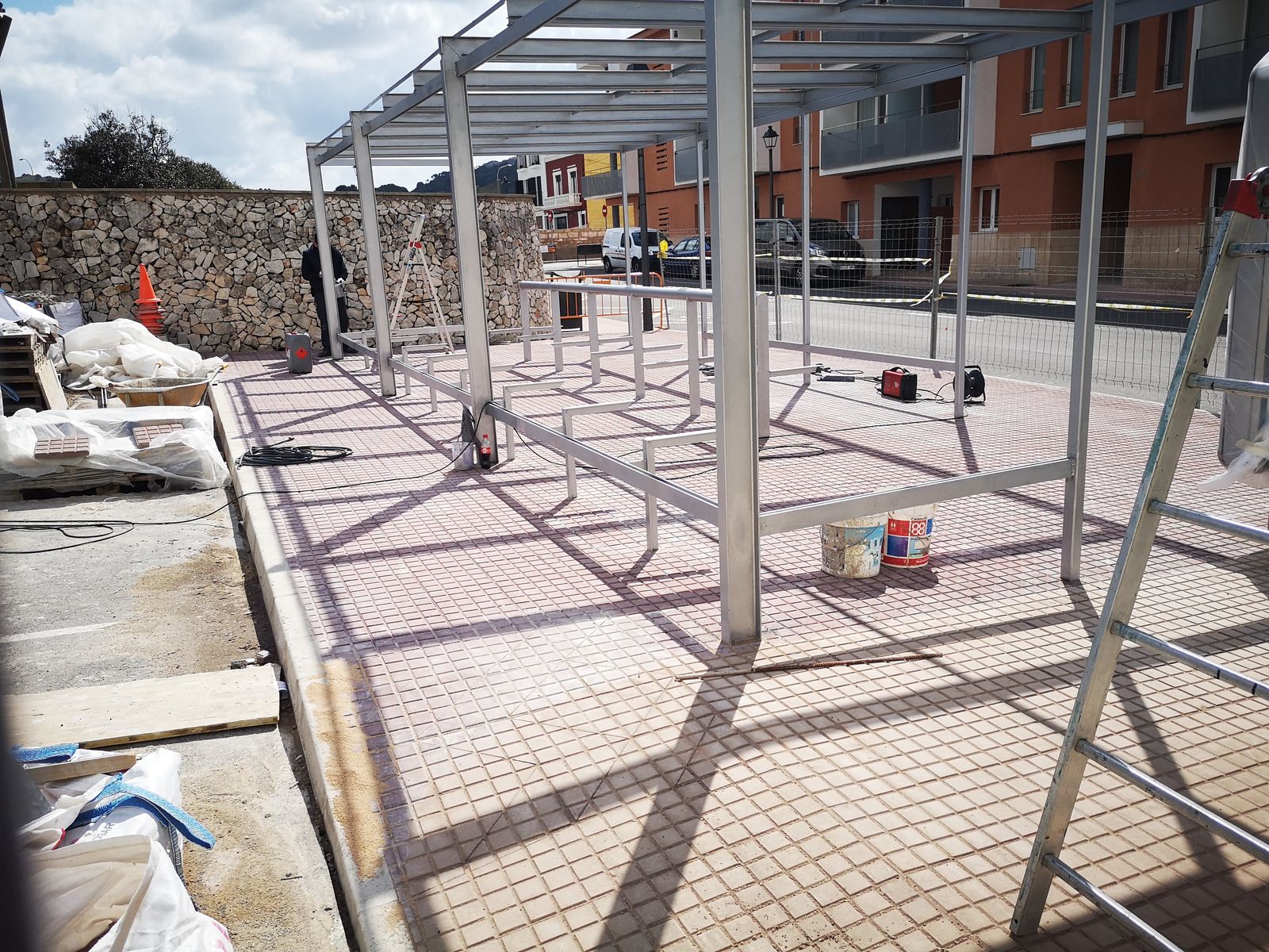 Estructura Metálica para Espacio Público o Puntos de Encuentro - imagen 3