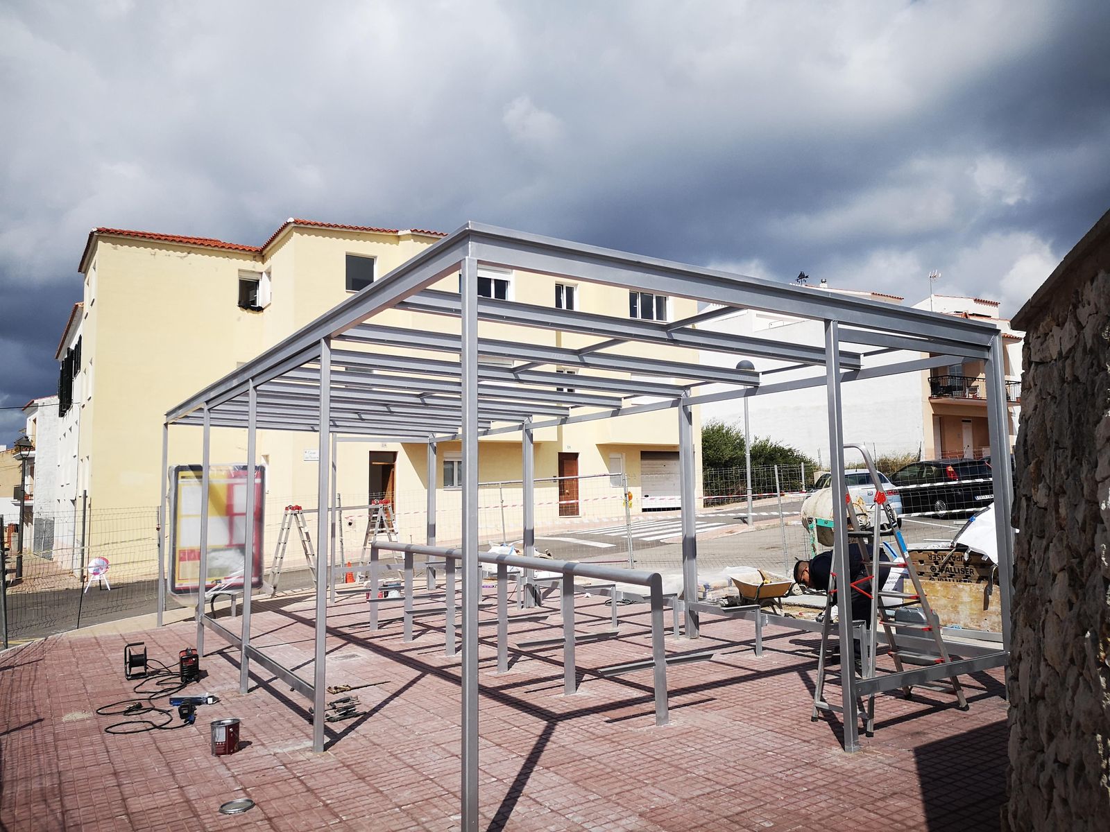 Estructura Metálica para Espacio Público o Puntos de Encuentro - imagen 6