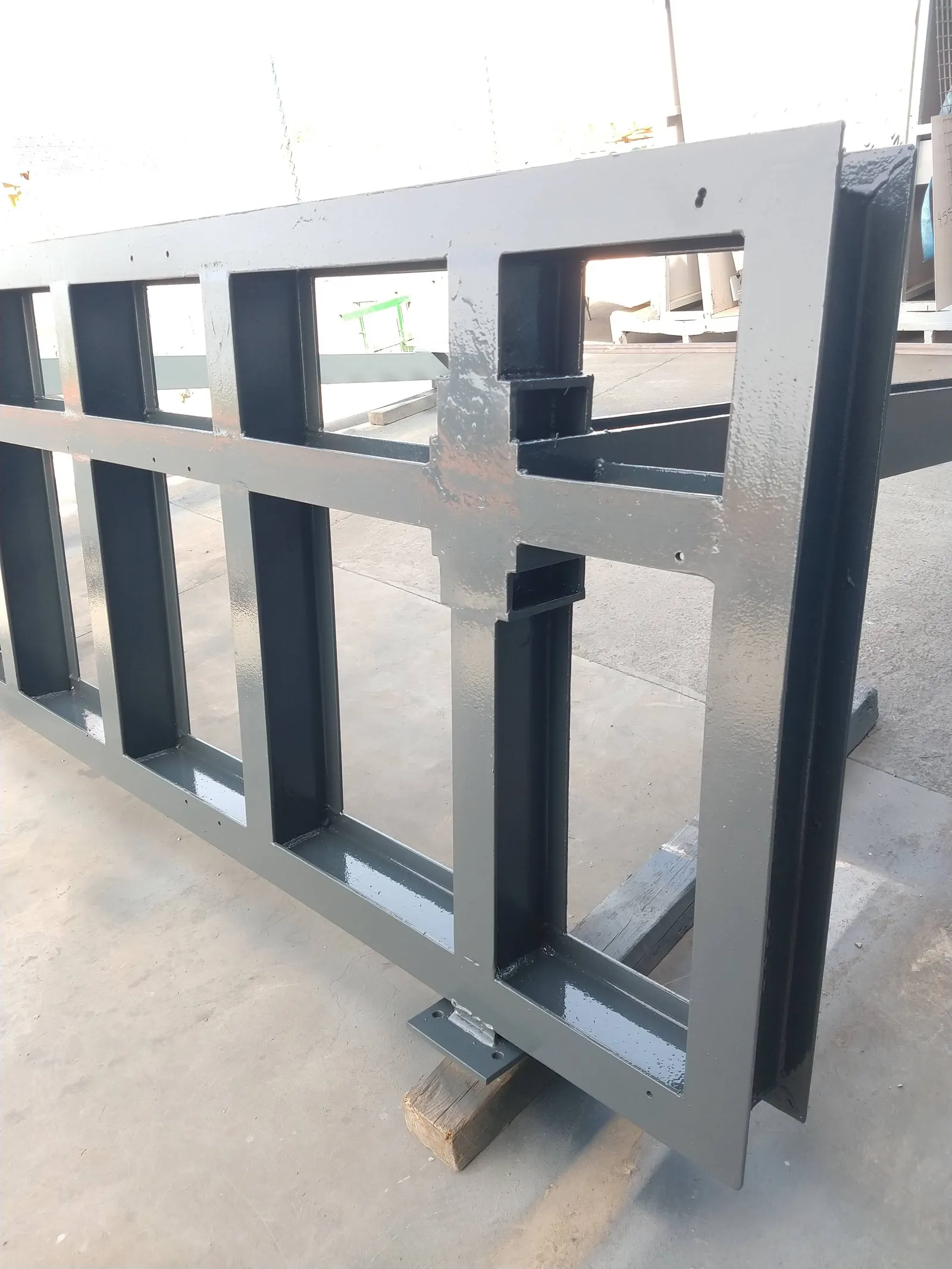 Estructura Metálica de Soporte para Climatización en el Puerto de Maó - imagen 5