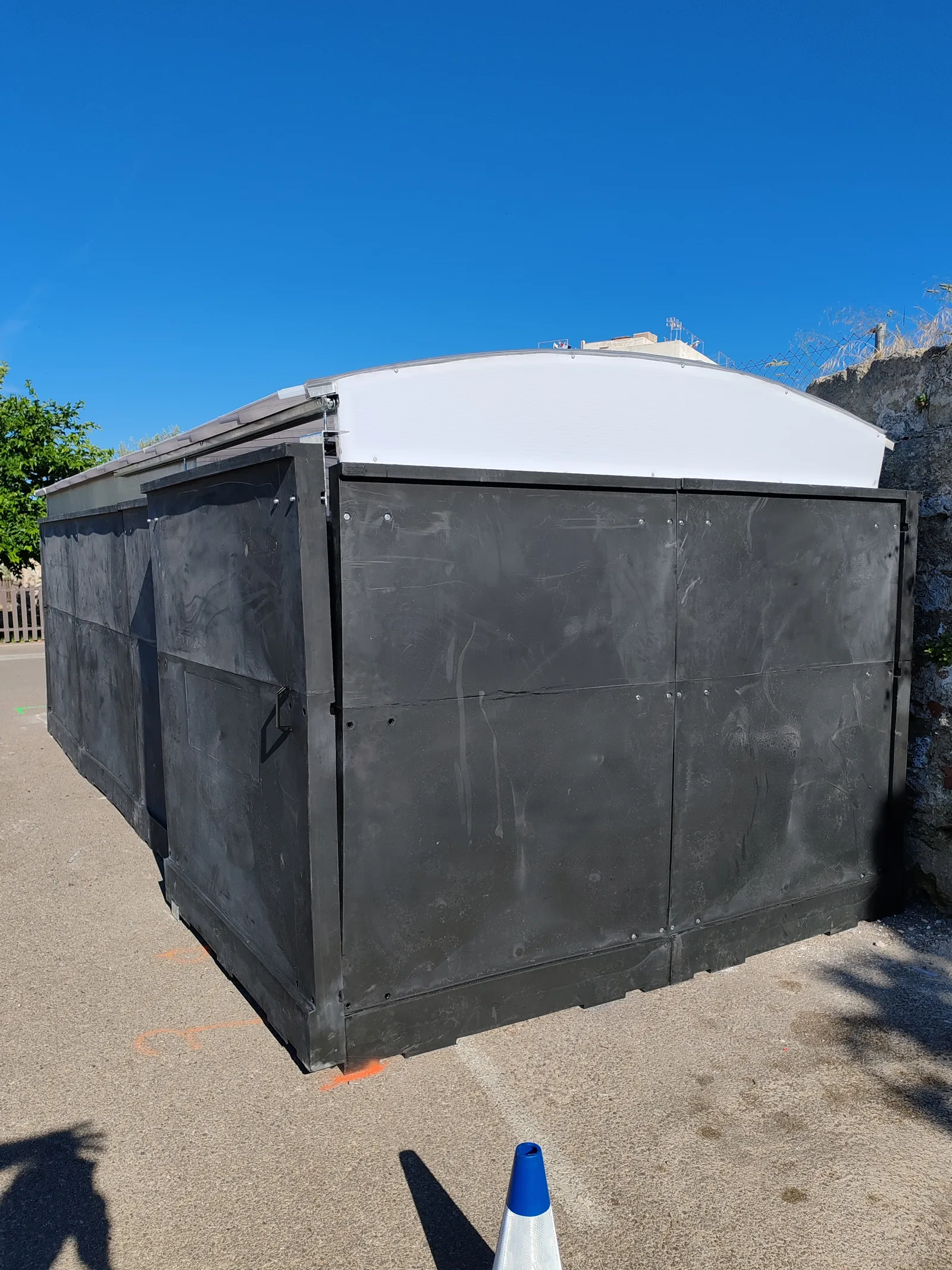 Instalacion de caseta de residuos en todo Menorca. - imagen 6