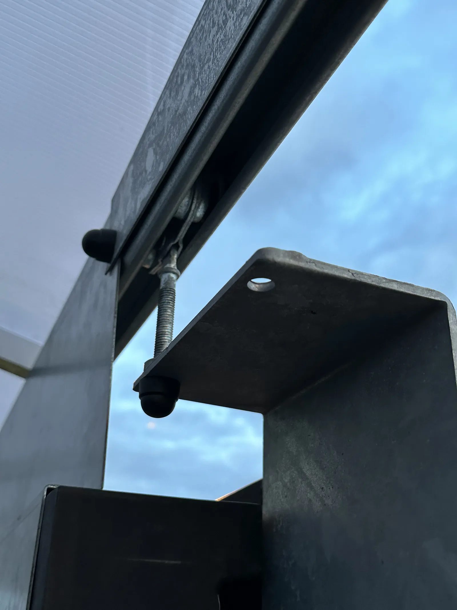 Instalacion de caseta de residuos en todo Menorca. - imagen 16
