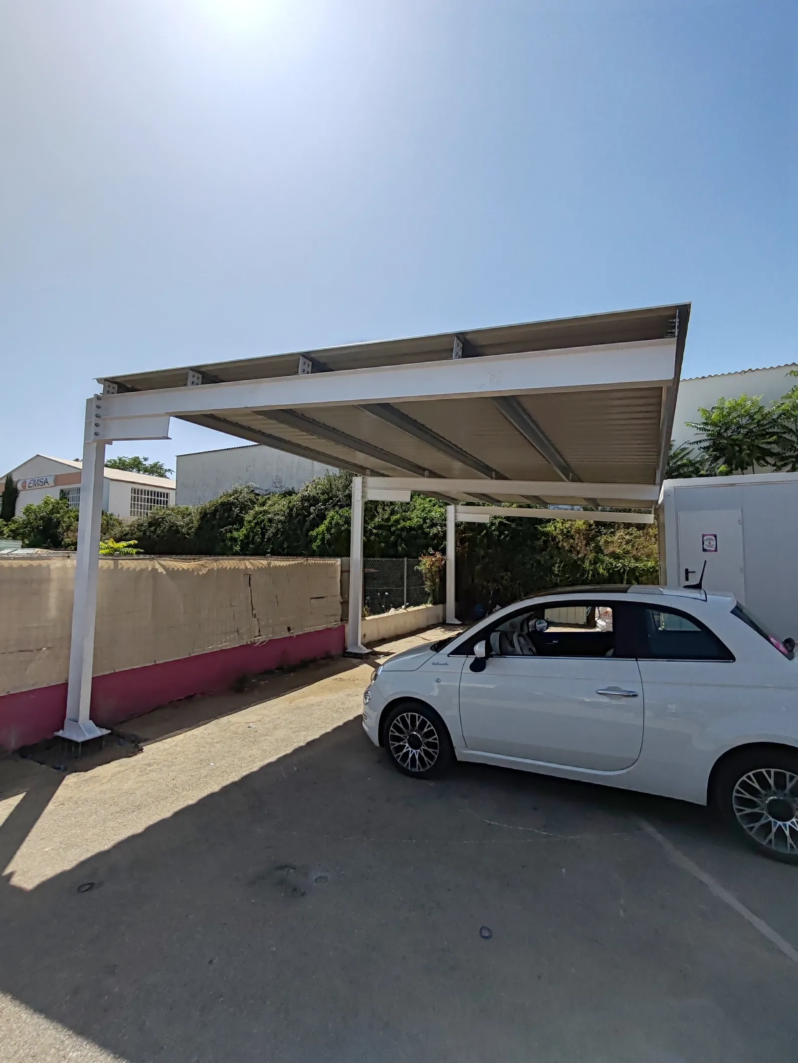 Marquesina para parking de coches en Click Rent Menorca. - imagen 3