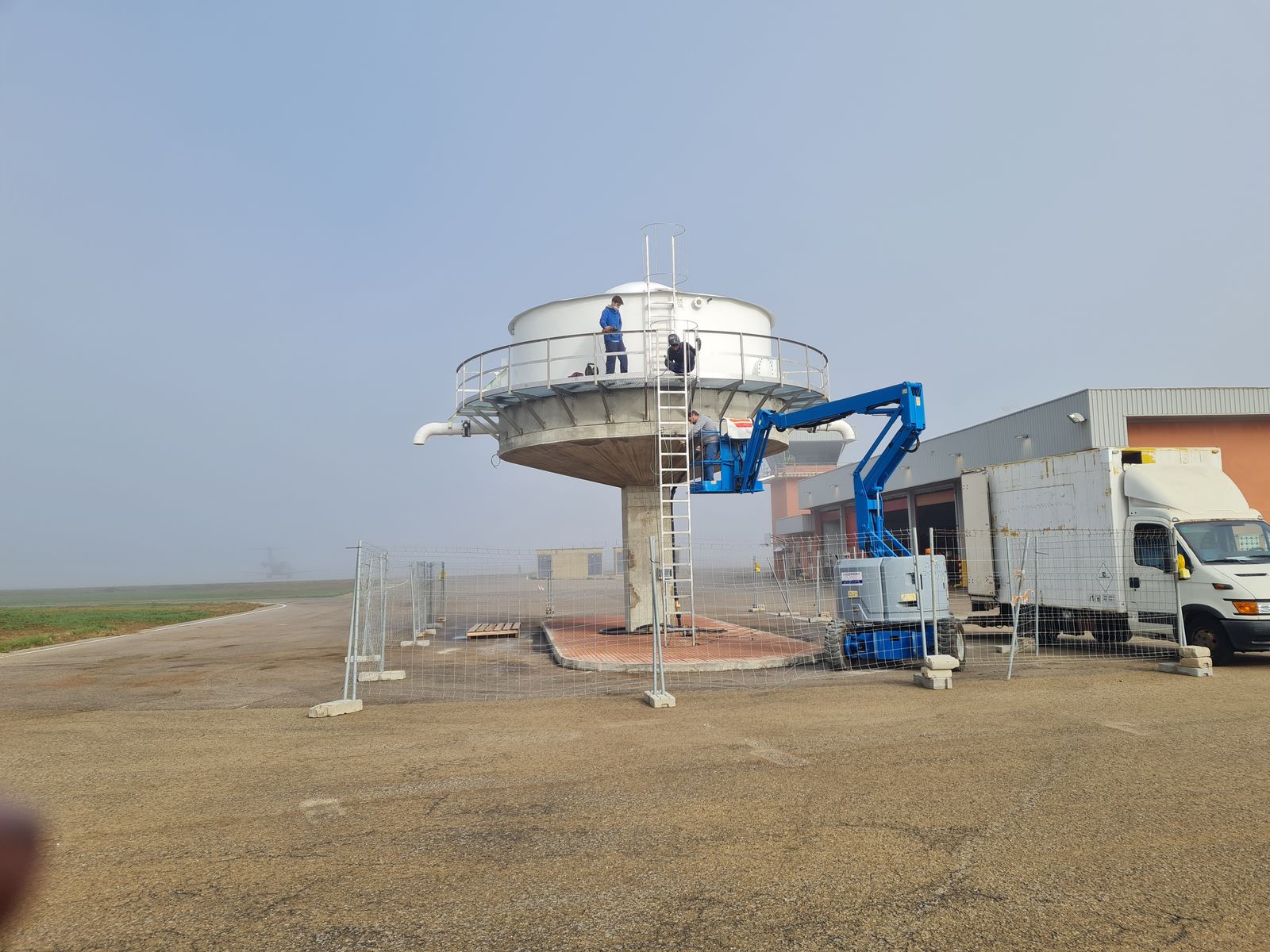 Pasarela Técnica y Barandilla en Depósito de Agua de Maó - imagen 4