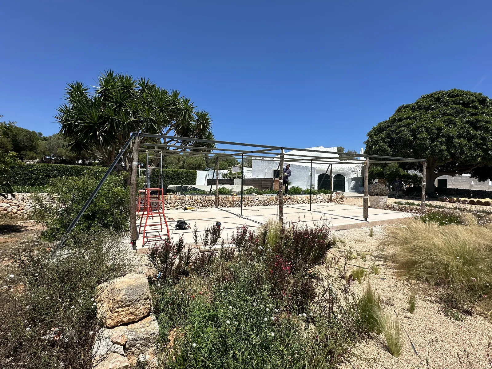 Pérgola Rústica de Madera de Ullastre y Metal con Cañizo - imagen 24