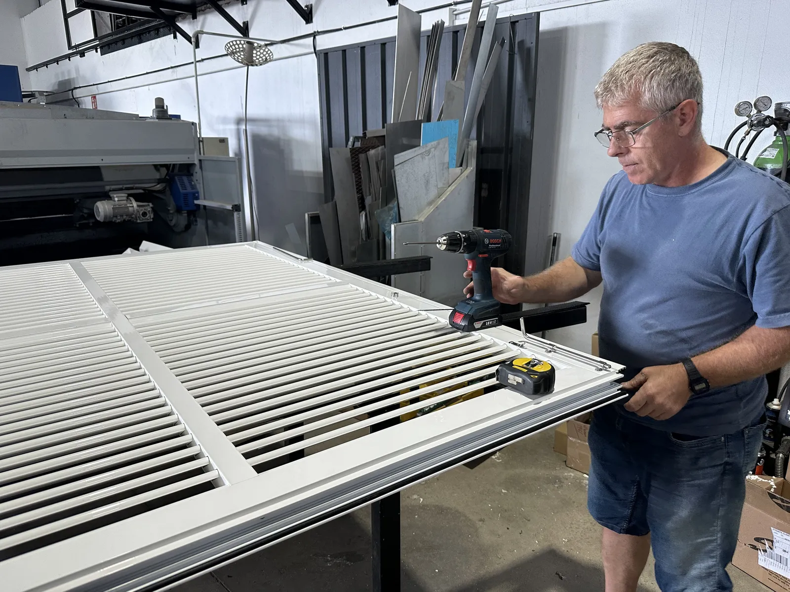Puertas Mallorquinas de Aluminio Blanco en Sant Lluís - imagen 8