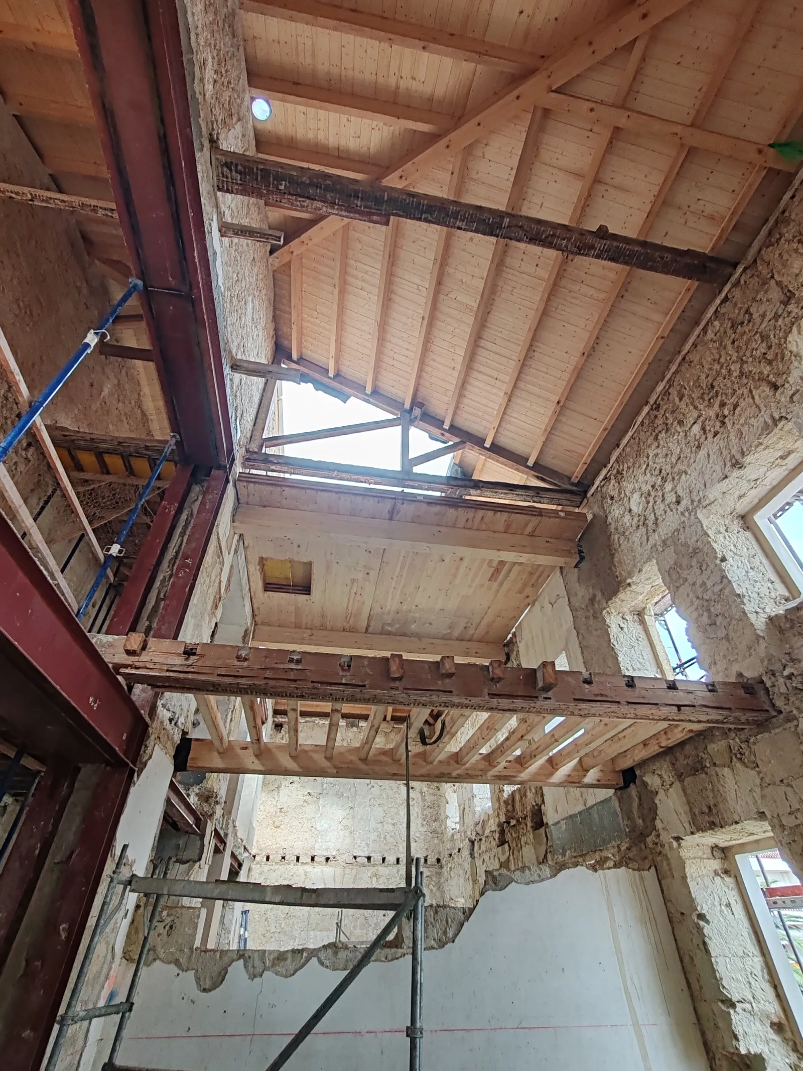 Estructura Metálica y Cerrajería en Residencia de Ancianos Es Castell - imagen 9