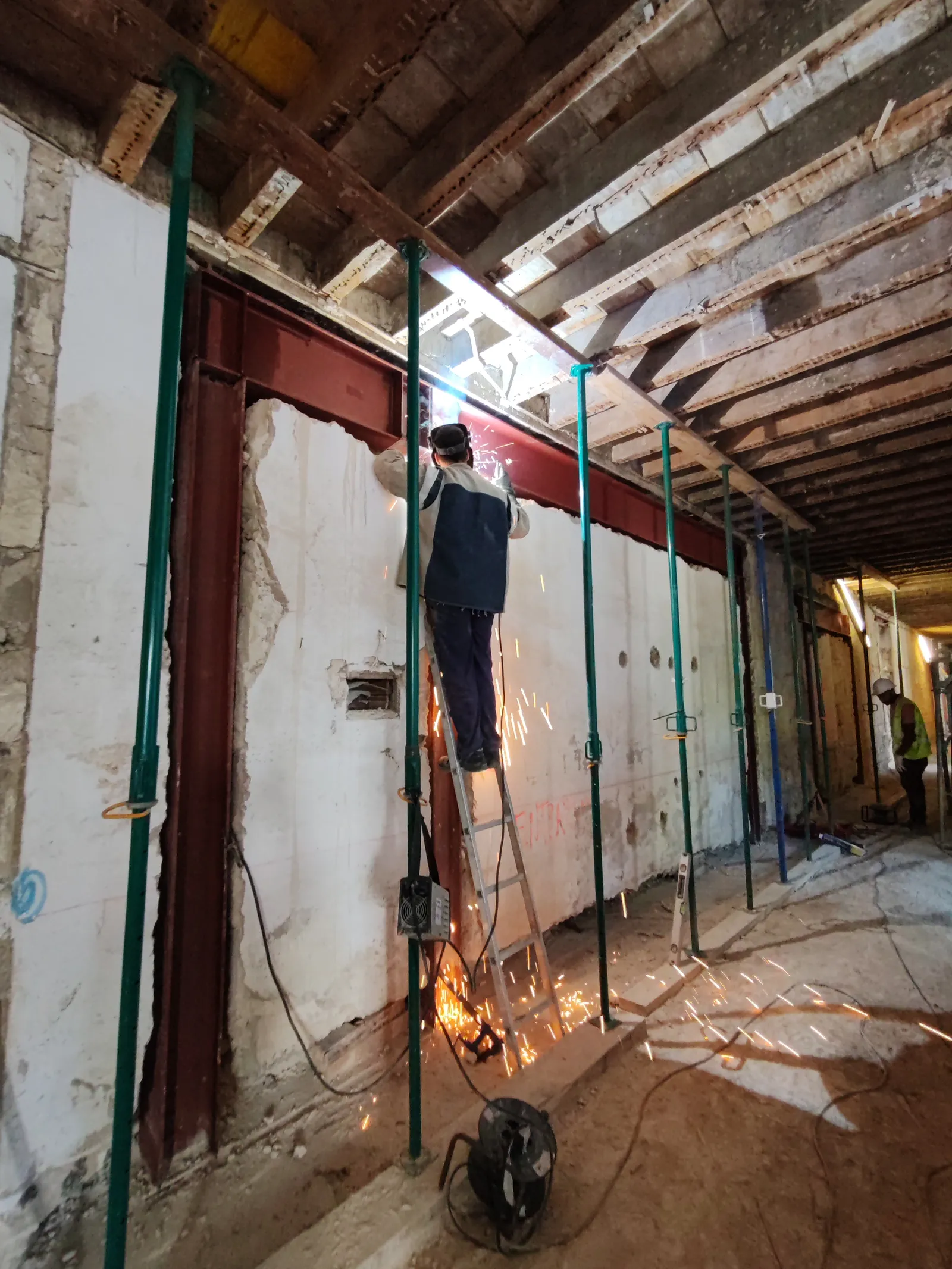 Estructura Metálica y Cerrajería en Residencia de Ancianos Es Castell - imagen 67