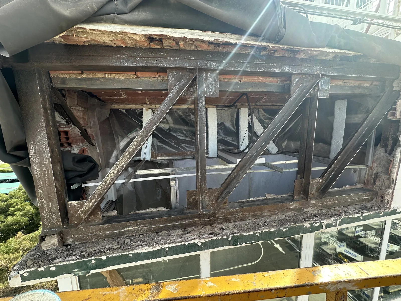 Restauración de estructura interna de la torre de control del Aeropuerto de Menorca. - imagen 15