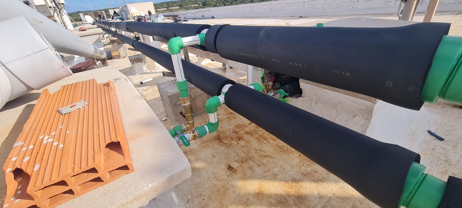 Soportes Metálicos para Colectores de Climatización en Punta Prima - imagen 2