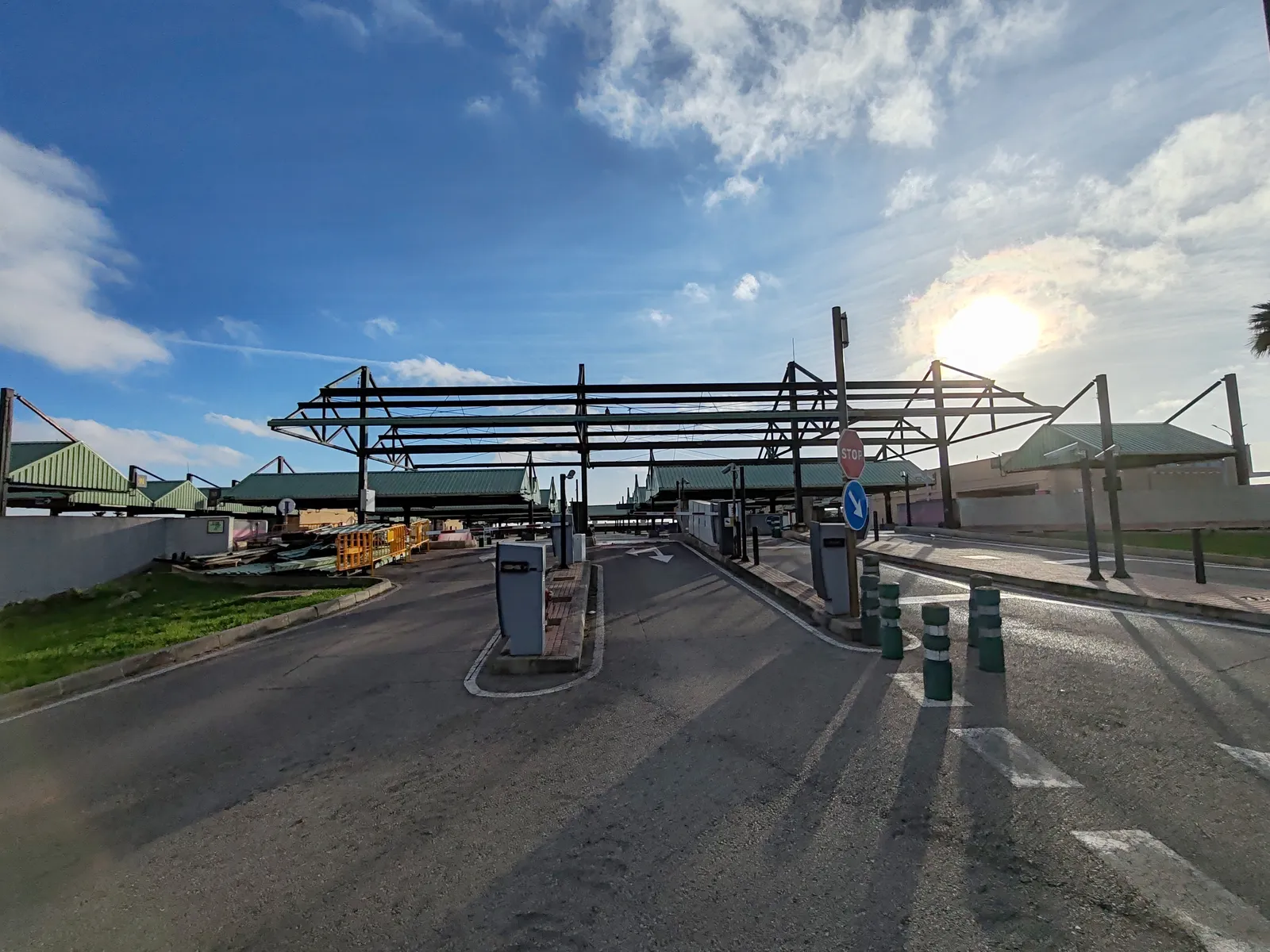 Sustitución de Pérgolas de Parking PK2 en el Aeropuerto de Menorca - imagen 11
