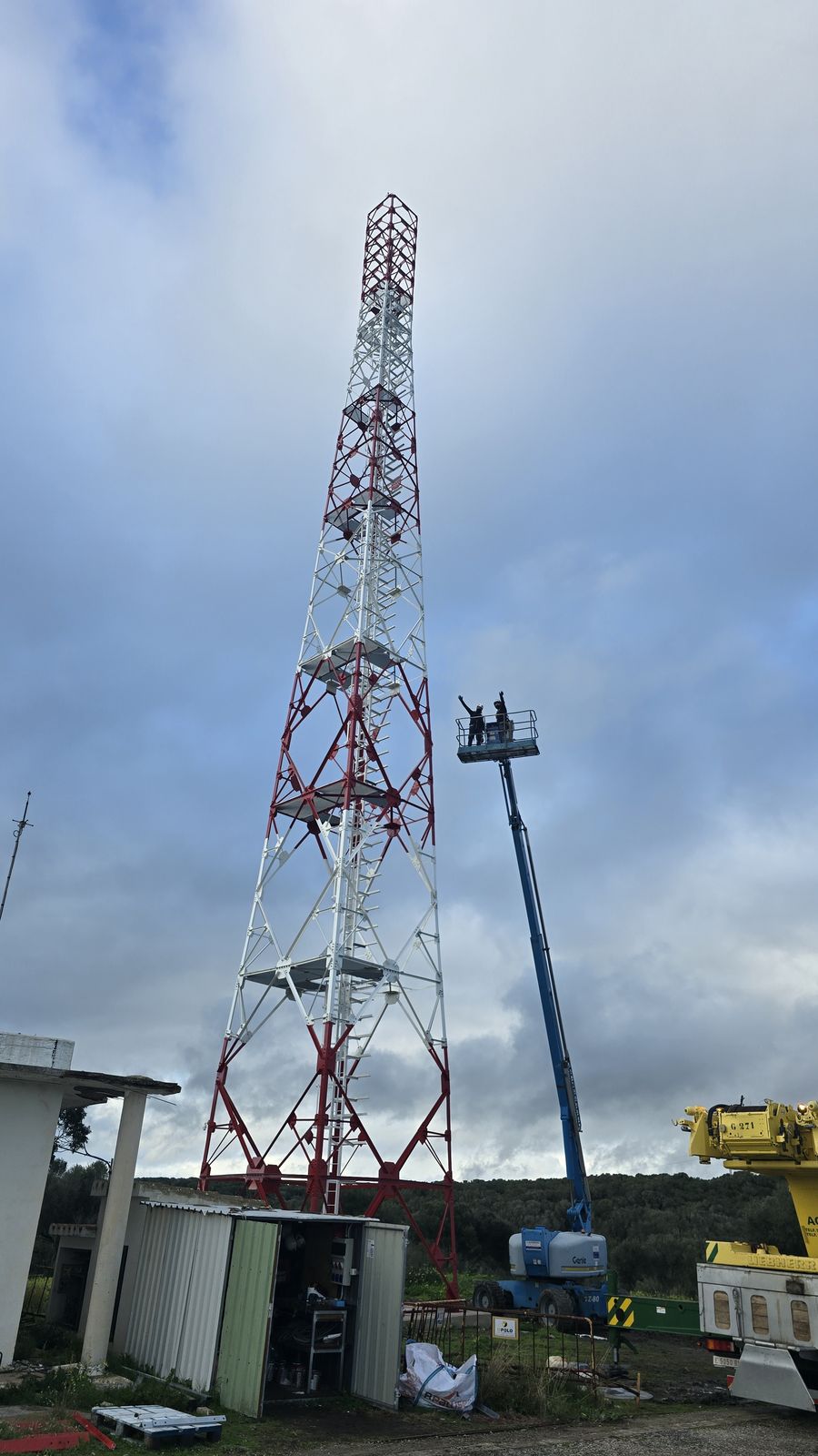 Instalación de Torre de Telecomunicaciones de Celosía - imagen 6
