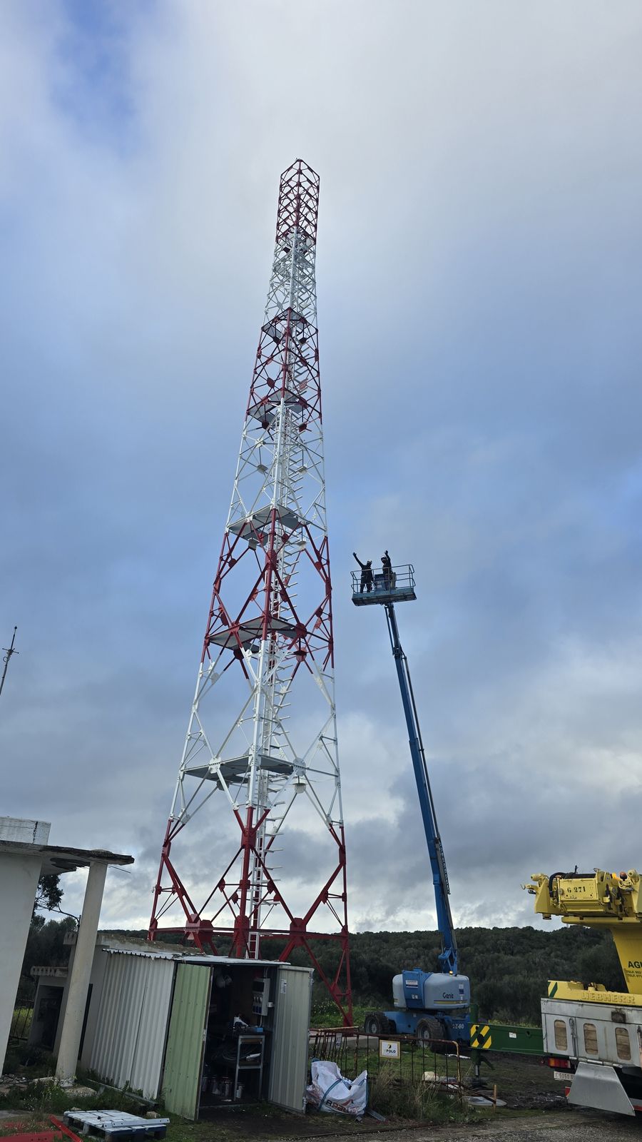 Instalación de Torre de Telecomunicaciones de Celosía - imagen 7