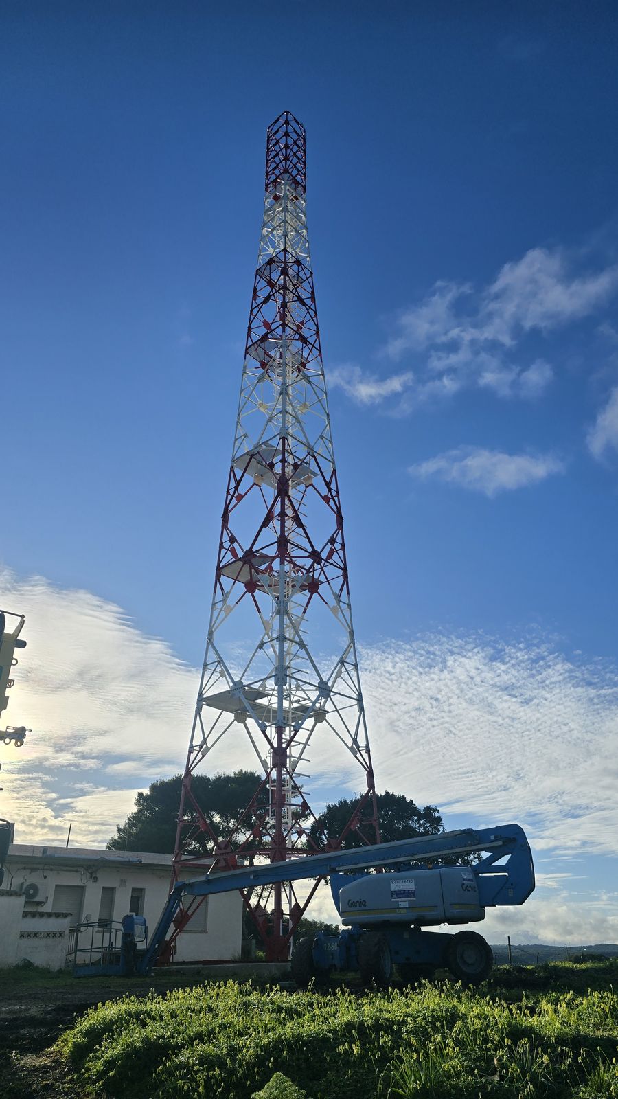 Instalación de Torre de Telecomunicaciones de Celosía - imagen 9