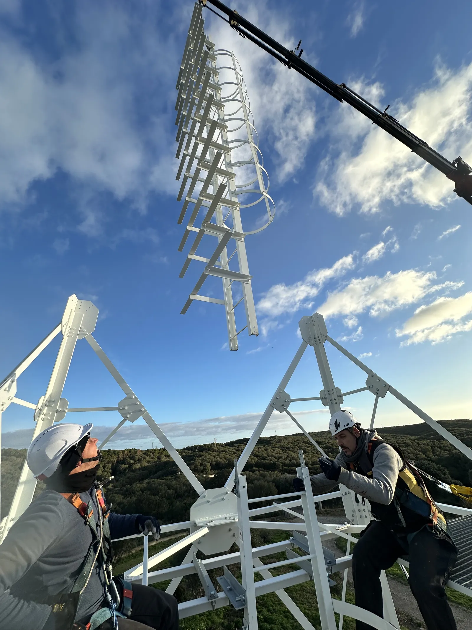 Instalación de Torre de Telecomunicaciones de Celosía - imagen 20