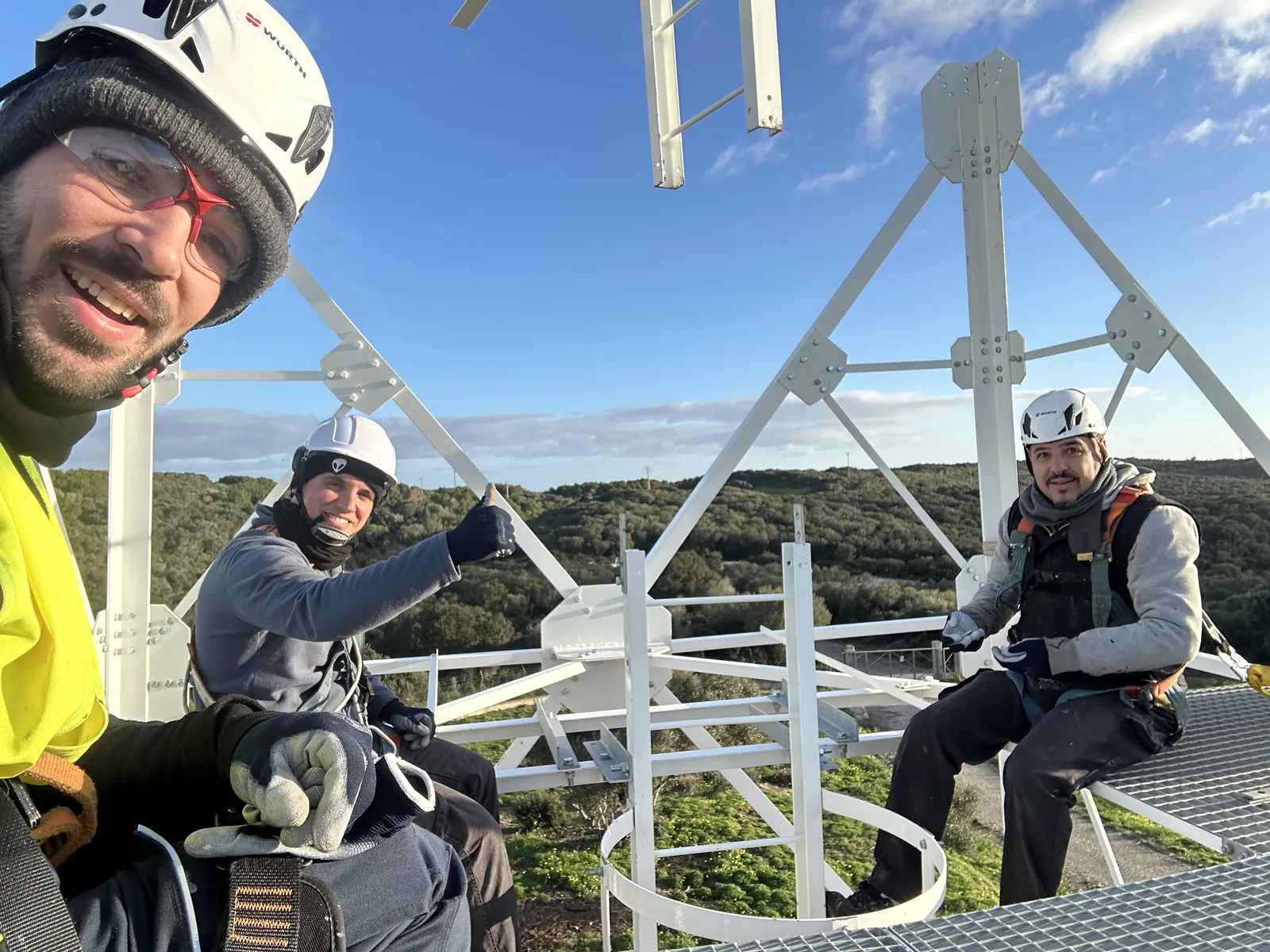 Instalación de Torre de Telecomunicaciones de Celosía - imagen 22